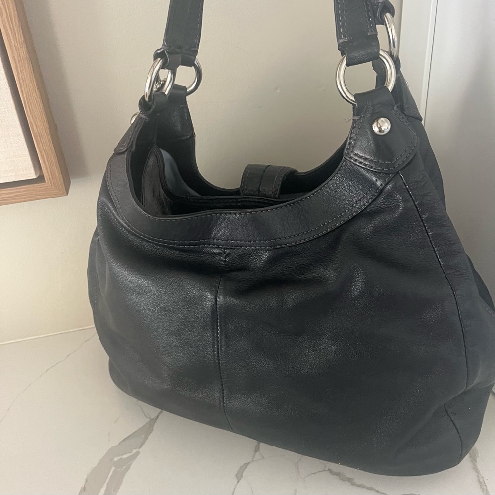 Coach, Vintage Black Leather Hobo Bag Y2K Soho Style Slouchy Shoulder Bag EUC - Picture 7 of 16